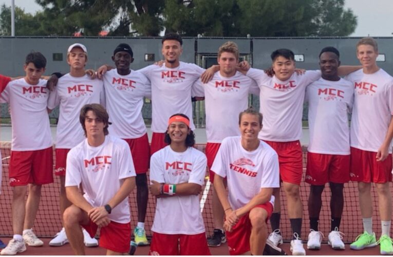 Men’s tennis wins eighth straight Region I championship
