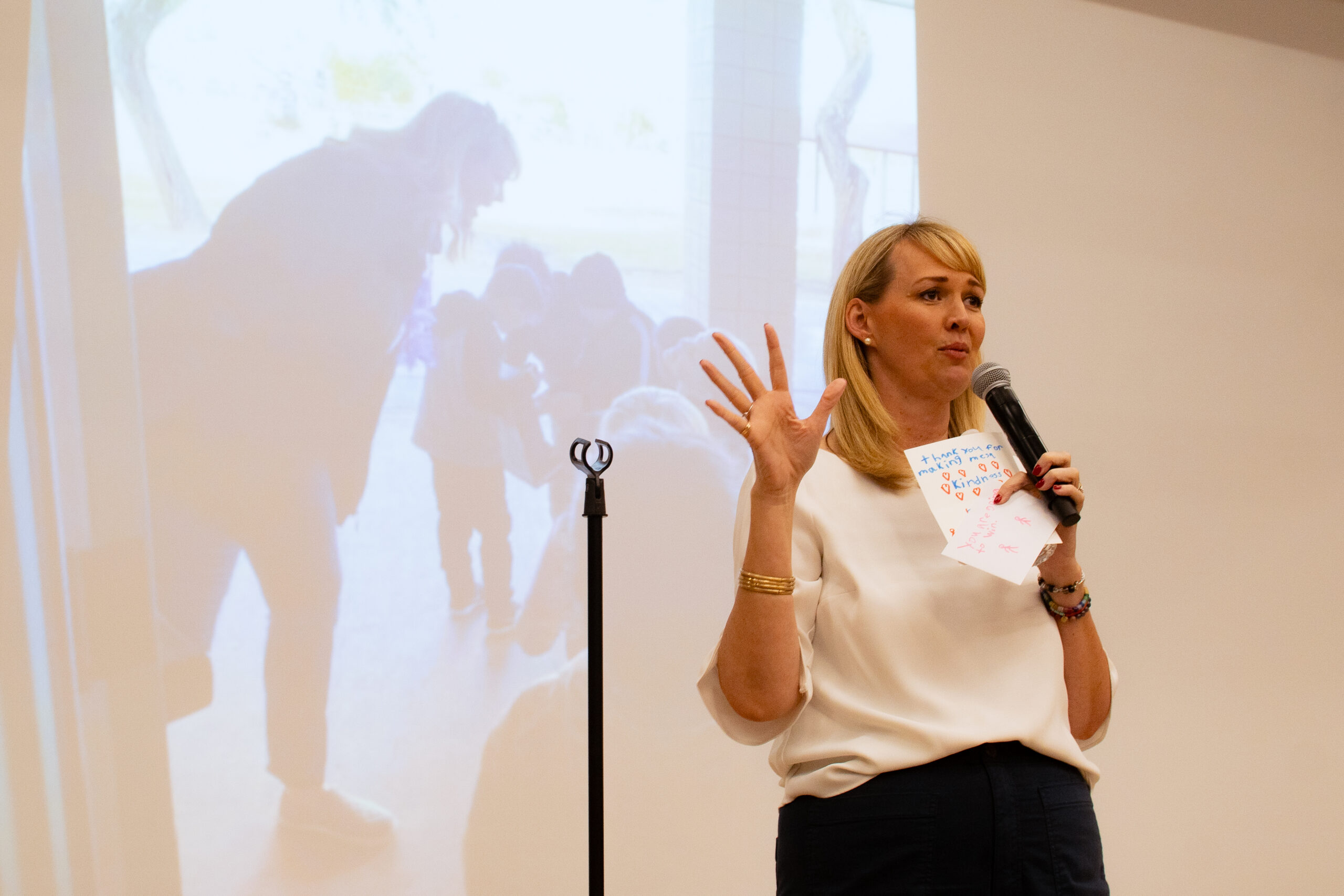 Mesa Councilmember Julie Spilsbury speaks at an Election Day watch party on Nov. 4, 2025. (Photo by Gwendolyn Owen/The Legend)