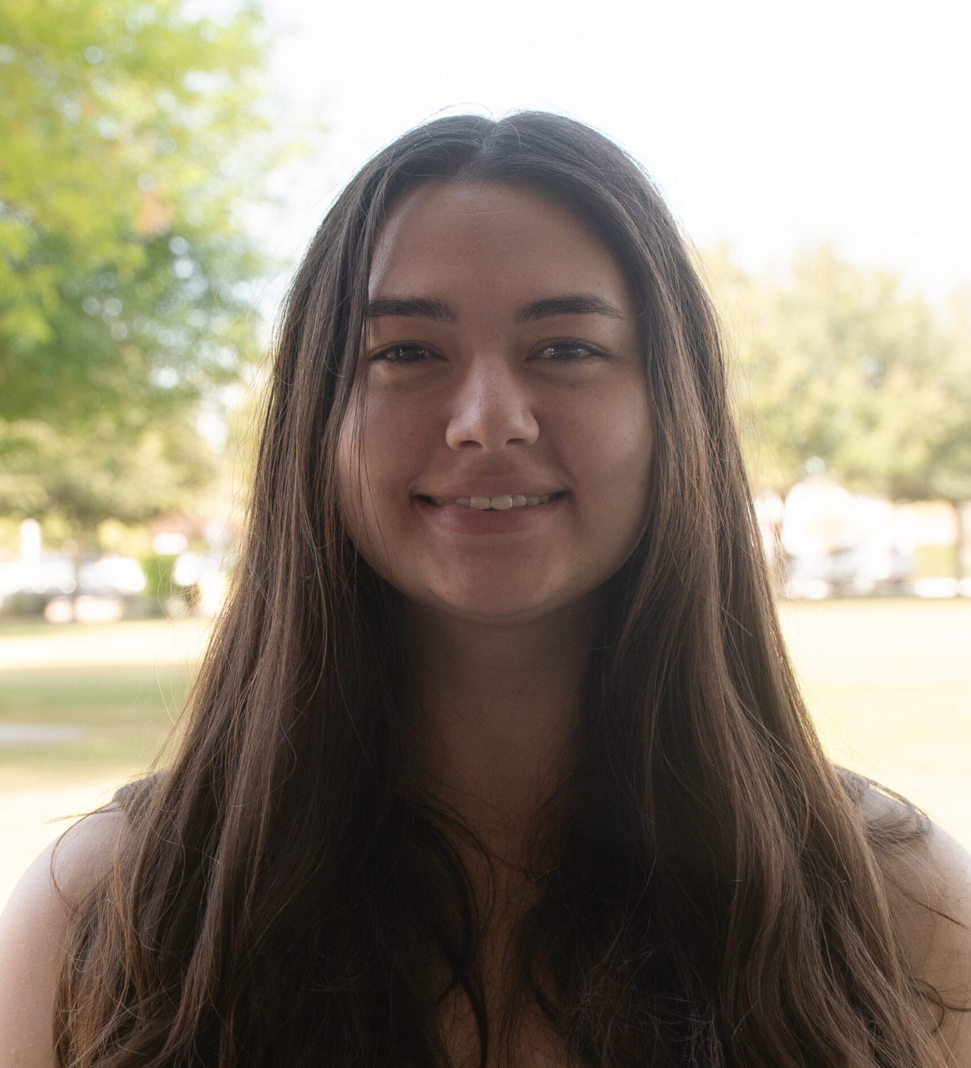 Headshot of Evelyn Grad